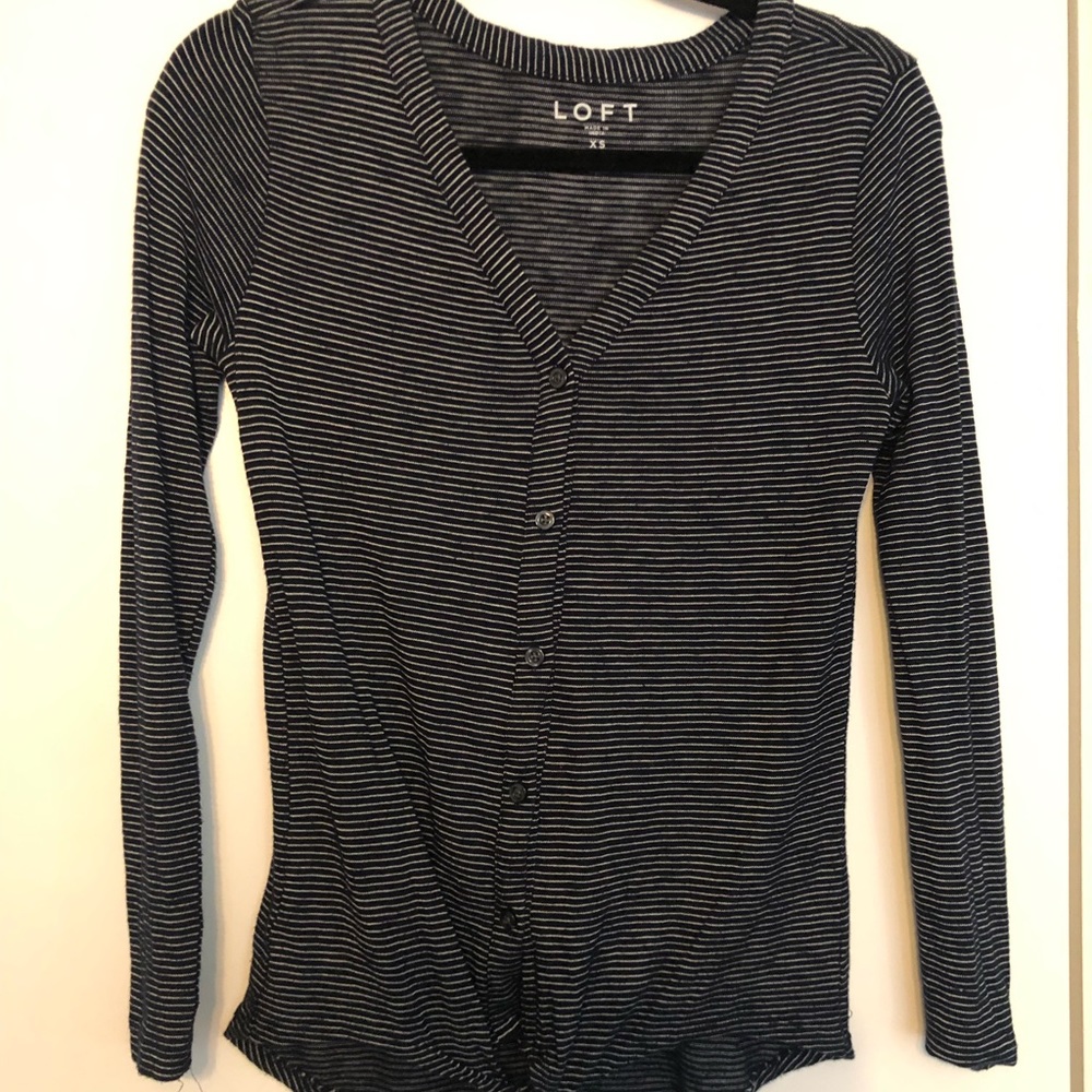 Navy and white striped Loft shirt. Button up with from tie. Size XS.